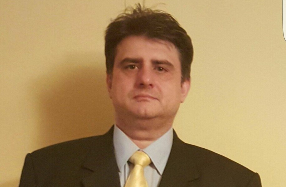 Cine este bărbatul care a încercat să lovească cu mașina poarta Ambasadei Rusiei din București. Conducea sub influența drogurilor