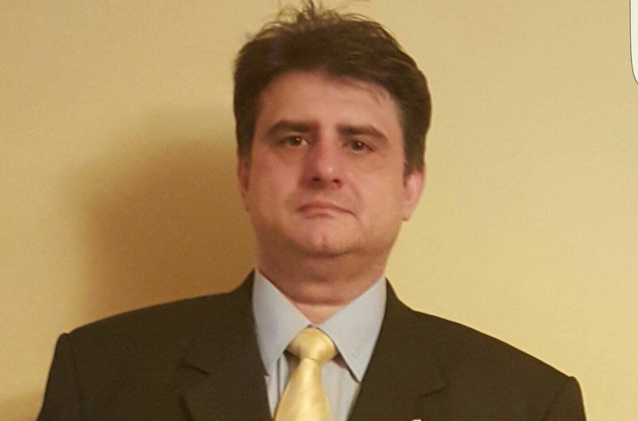 Bărbatul care a încercat să lovească poarta Ambasadei Rusiei din București nu era sub influența substanțelor psihoactive. Ce ar fi vrut să facă, de fapt