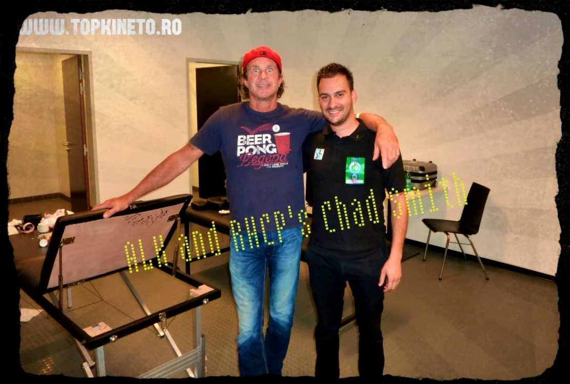 Alexandru Lefter alaturi de Chad Smith Foto: Arhiva personala