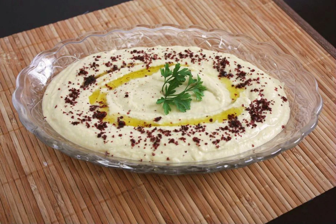 Hummus, o cină săţioasă şi gustoasă, uşor de preparat FOTO www.farfuridi.ro