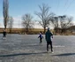 Lacul de lângă Timişoara a devenit patinoar natural FOTO Ş.Both