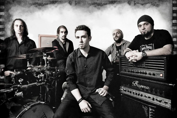 
    Băieţii de la «Goodbye  to Gravity» îşi lansau  vineri al doilea  album din carieră  