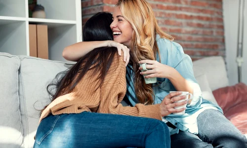 prietene la cafea 2410545575 jpg