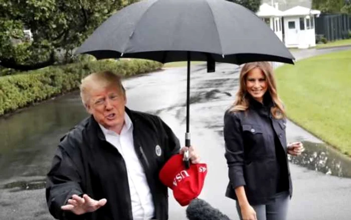 Donald şi Melania Trump vizitând Florida după trecerea uraganului Michael Captură YouTube