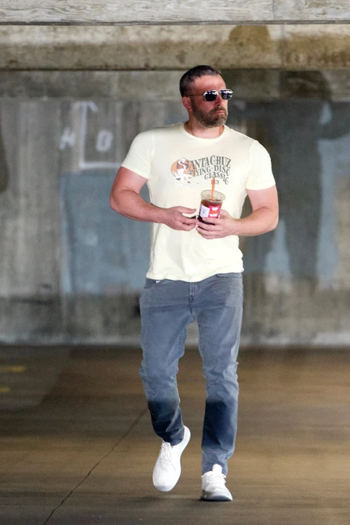 Ben Affleck arată ca în vremurile bune după dezalcoolizare