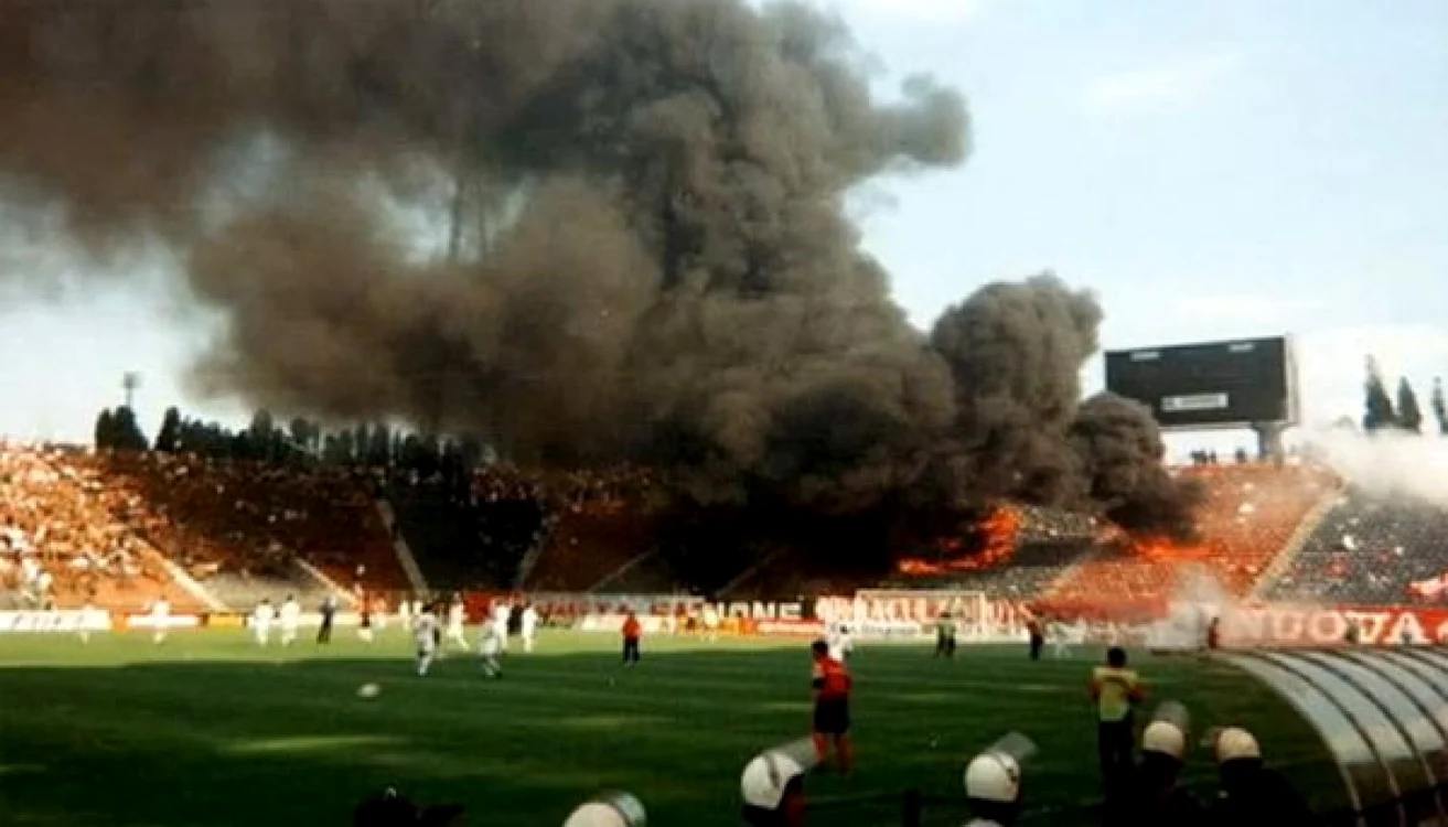 Derbiul Steaua - Dinamo disputat în 10 mai 1997 este un moment deosebit pentru alb-roşii