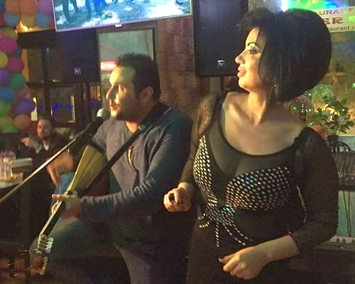 
    Adriana Bahmuteanu a făcut spectacol alături de Monica Anghel şi Minodorafoto: arhiva personală  