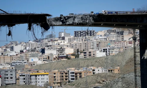 SUA au lovit un pod din vestul Teheranului FOTO profimedia jpg