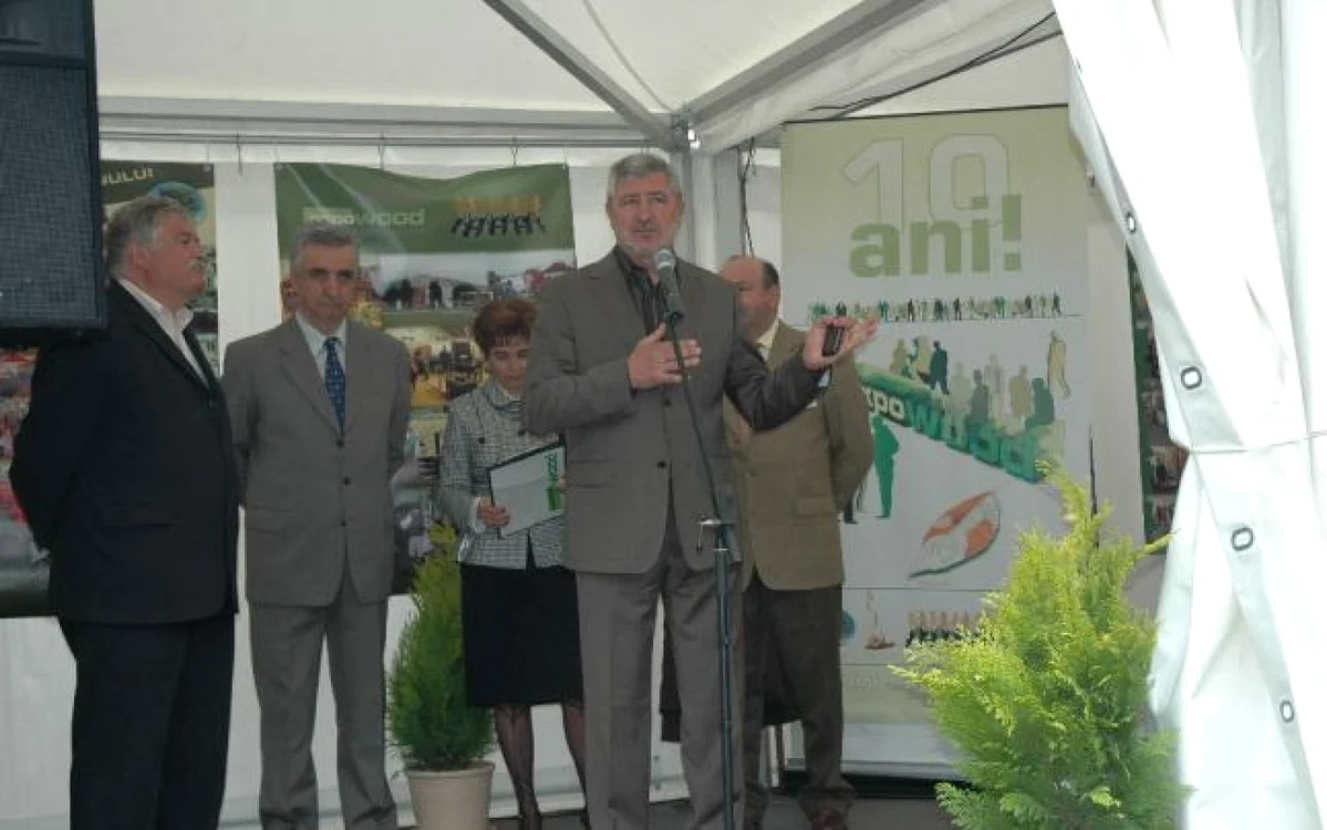 Târgul este organizat cu sprijinul Camerei de Comerţ şi Industrie Braşov. Foto: www.expowood.ro
