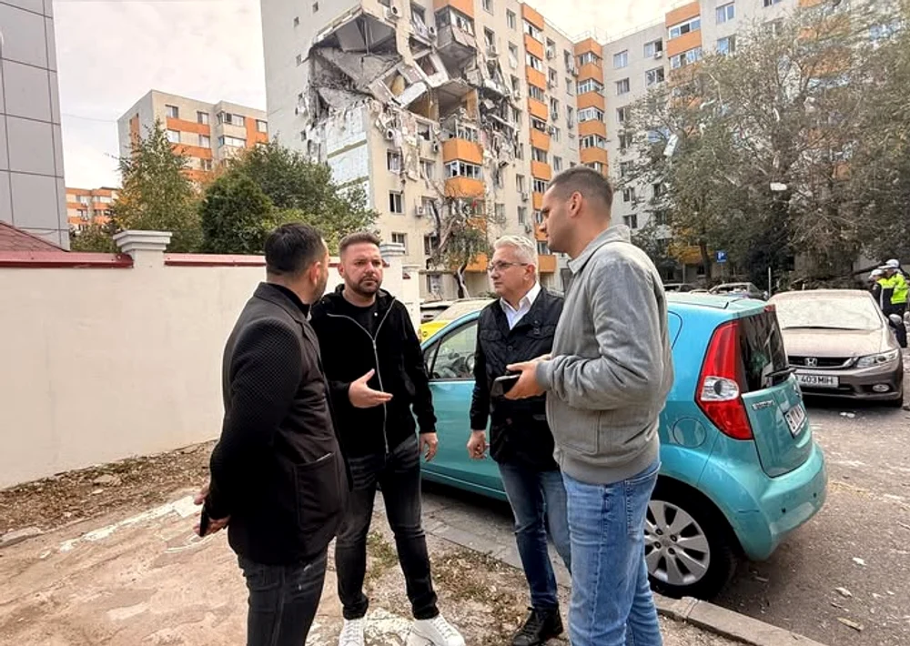 Vlad Popescu Piedone spune că este o măsură de solidaritate. FOTO Fb Primaria Sectorului 5