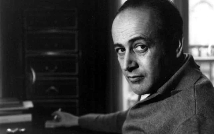 Poetul roman Paul Celan, poate cel mai important poet in limba germana de dupa razboi