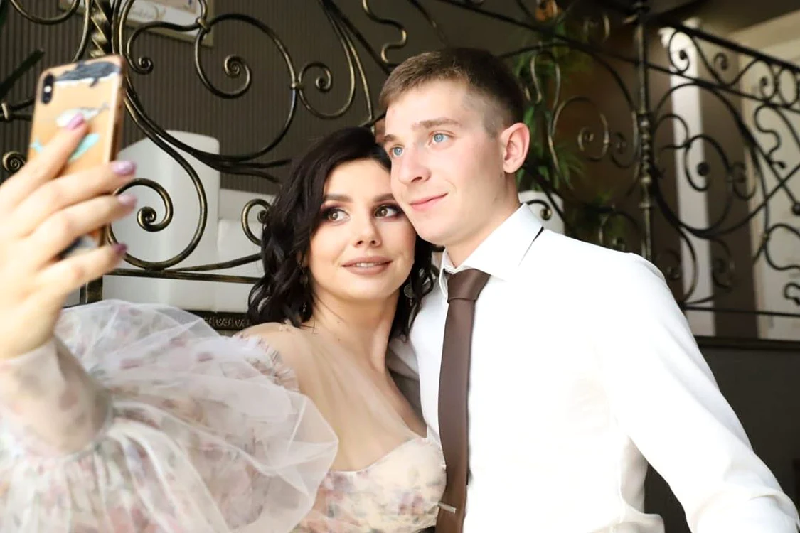 
    Marina îl creşte  pe Vlad de la  vârsta  de 7 ani   