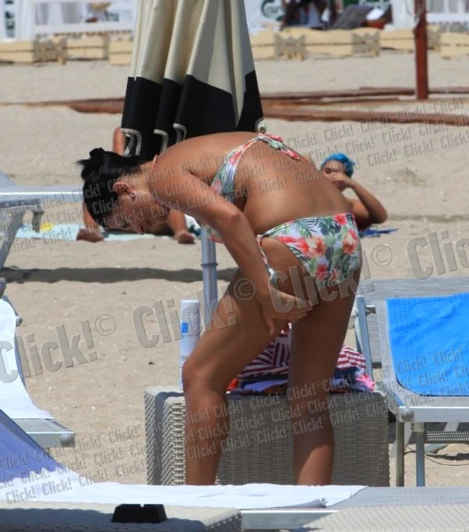 Gabriela Cristea, pe Litoral, la începutul lunii iulie 2012 (Foto: Brigada Diverse)