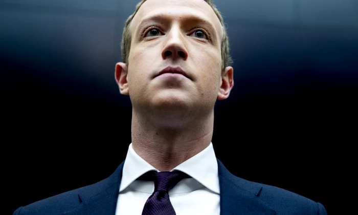 Mark Zuckerberg portret costum FOTO EAPE-EFE / MIichael Reynolds