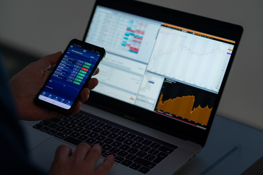 Bursa de valori București avertizează investitorii cu privire o nouă schemă de escrocherie