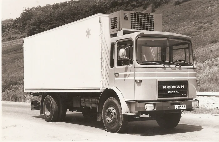 Autocamion Roman foto Facebook Roman Autocamioane Brasov jpg