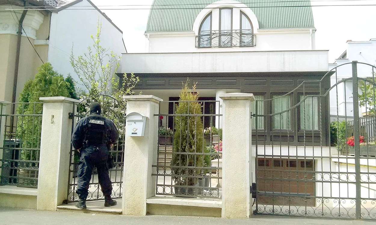 
    Gheorghe Nichita nu poate părăsi  vila din cartierul Copou fără acceptul magistraţilor  
