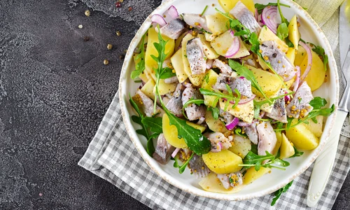 salata hering cartofi shutterstock 1290107728 1 jpg jpeg