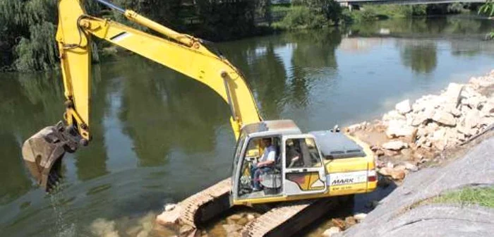 O parte din malul Crişului Repede va fi expropriată pentru realizarea unei piste de biciclete 