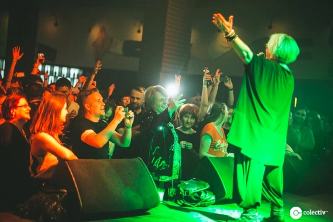 Mirabela, pe scena clubului Colectiv