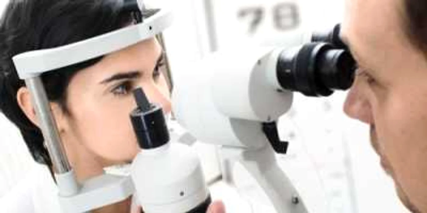 Tânăra a fost transportată la spital pentru a beneficia de asistenţă medicală de specialitate