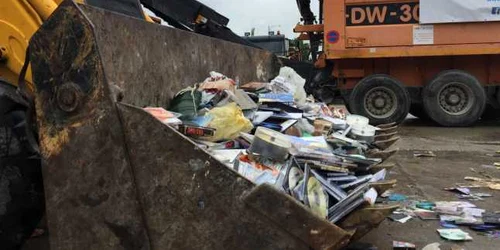 cd uri distruse foto igpr