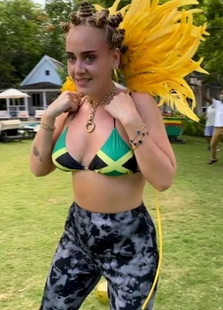 1 adele in costum de baie 2 jpg jpeg