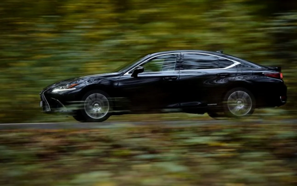 Lexus ES300h