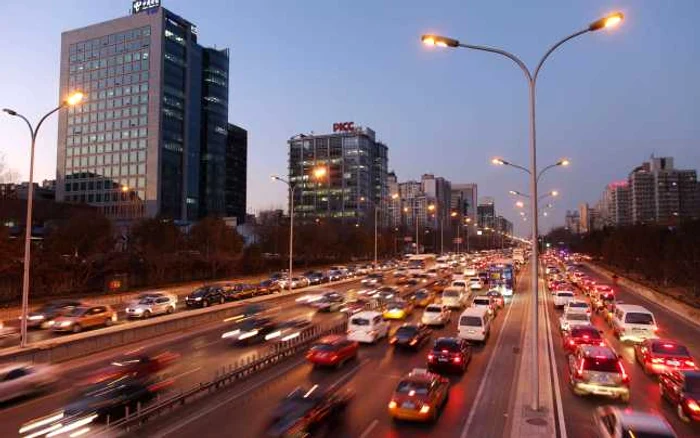 China a anunţat încă din decembrie 2011 că încurajează industria auto internă, în detrimentul investitorilor străini  FOTO: Mediafax