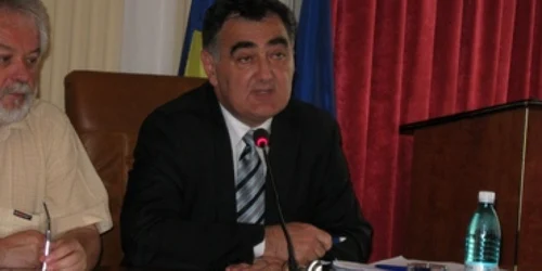 Șeful DSP Bihor se pregătește pentru deschiderea centrelor de vaccinare