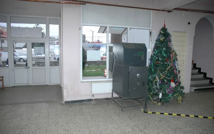 Bancomatul nu era dotat cu o cameră de supraveghere video