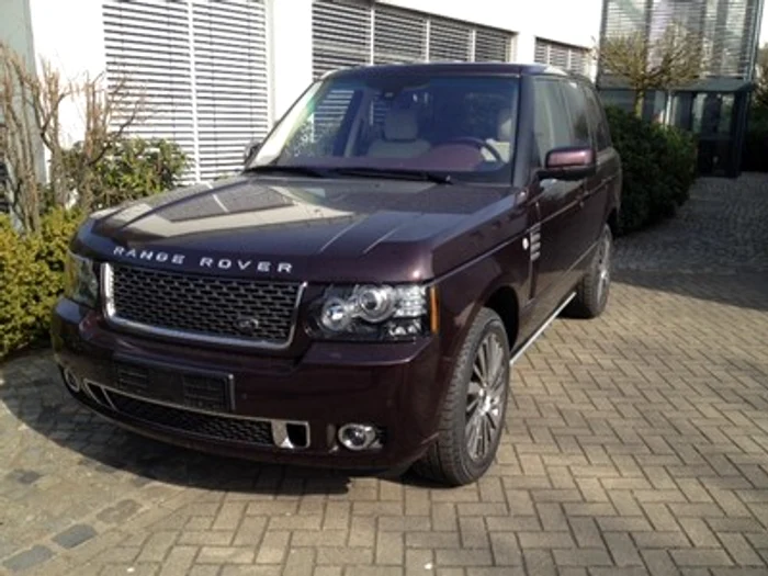 Land Rover Range Rover V8 Supercharged ULTIMATE EDITION/ foto: mobile.ro