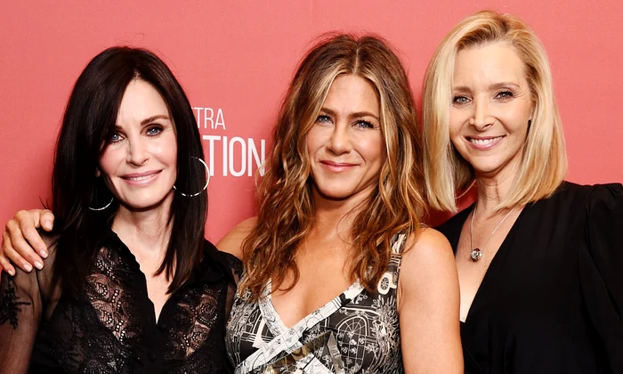 Courteney Cox , Jennifer Aniston, Lisa Kudrow, Getty (1) jpg