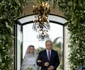 Prințesa Aisha bint Feisal, condusă la altar de tatăl ei 