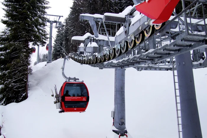 Telecabina modernă din Poiana Brașov. Sursa: Info turism Poiana Brașov
