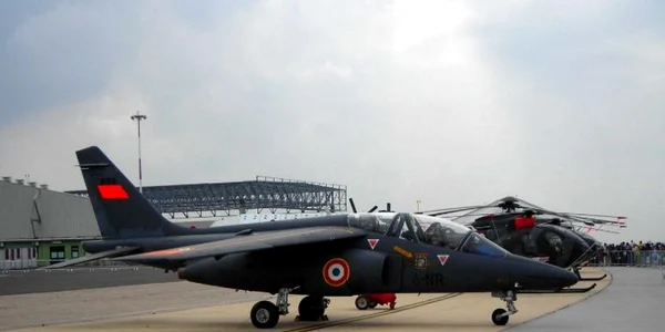 Aeronava militara Alphajet FOTO Wikimedia Commons