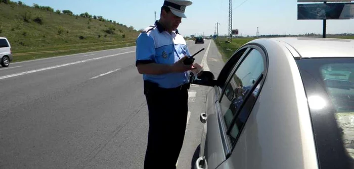 Poliţiştii au efectuat vineri o acţiune de control pe Autostrada Transilvania. FOTO: Arhivă