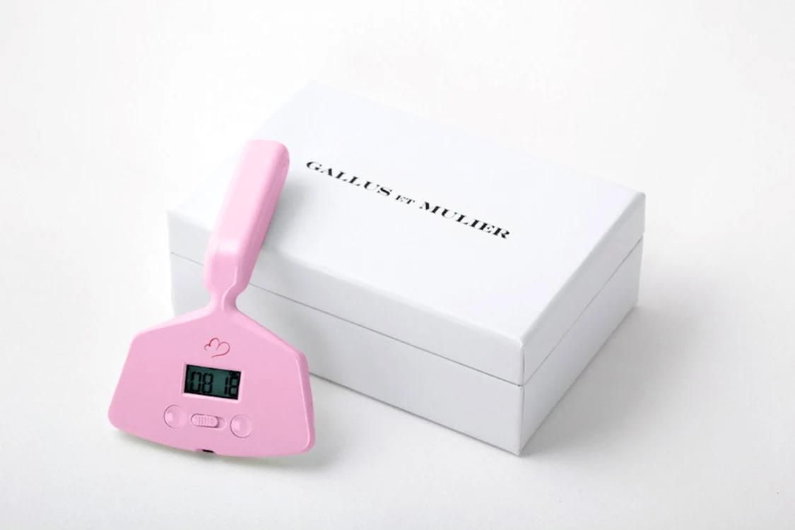 Ceasul cu vibrator costă 81 de euro şi este prezentat pe site-ul companiei ca modalitatea de a ”te trezi din somn încet, senzual şi cu plăcere”. FOTO Hepta
