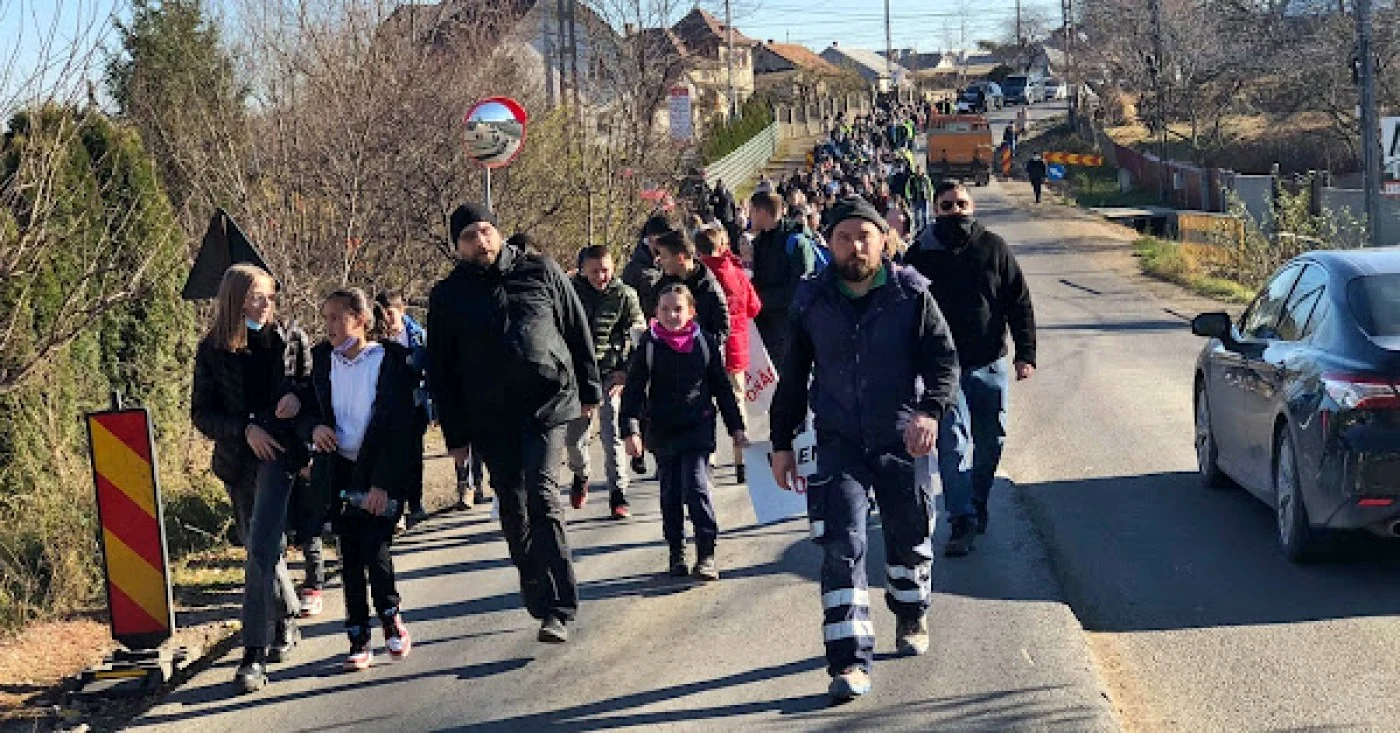 O imagine de la protestul care început la Bosanci FOTO: stirisuceava.net