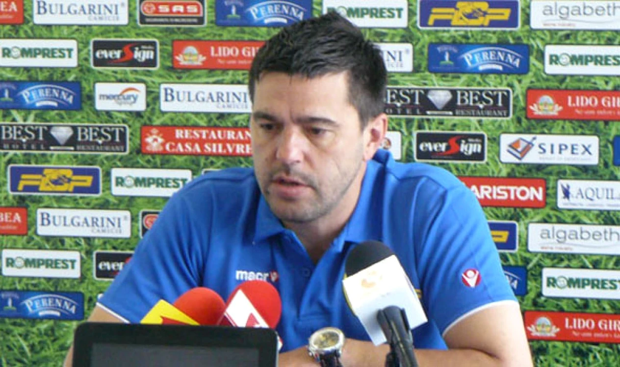 Contra speră să-i facă fericiţi pe numeroşii suporteri care vor face deplasarea la Galaţi. FOTO fcpetrolul.ro