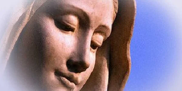 Italianca a încercat luni la rând să o vadă pe Fecioara Maria