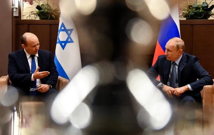 Naftali Bennet şi Vladimir Putin la Soci ctpmbrie 2021 FOTO EPA-EFE