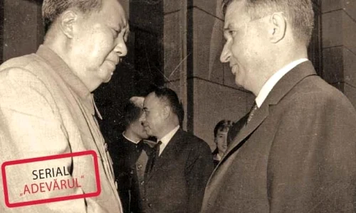 Ceauşescu, tupeu în faţa lui Mao Tze dun jpeg