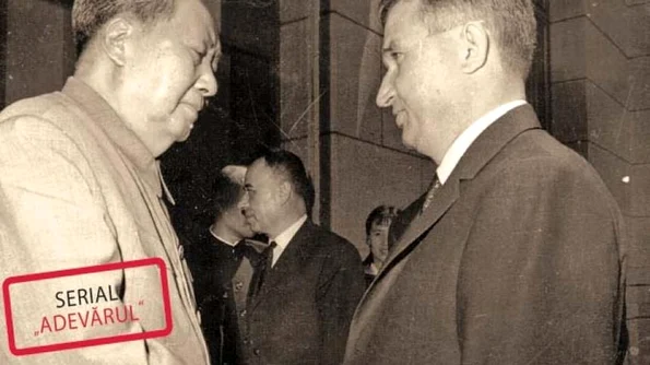 Ceauşescu, tupeu în faţa lui Mao Tze dun jpeg