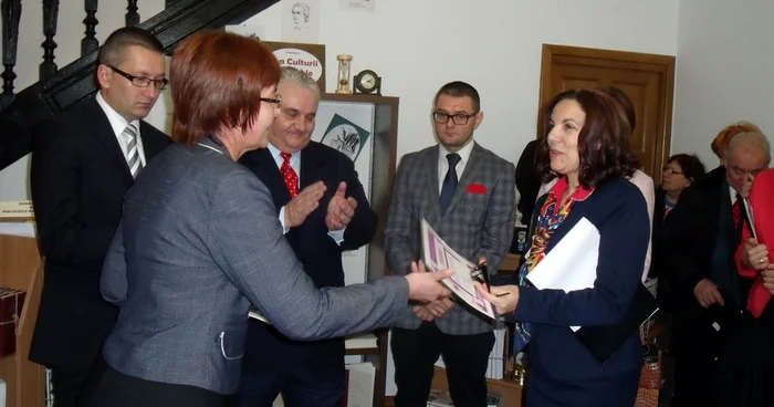 Directorul Bibliotecii Judeţene Vrancea a primit o diplomă de excelenţă din partea Bibliotecii Naţionale