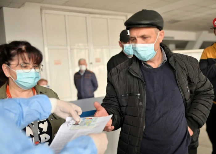 În ultimele 24 de ore au fost vaccinate 244 de persoane FOTO Adevărul