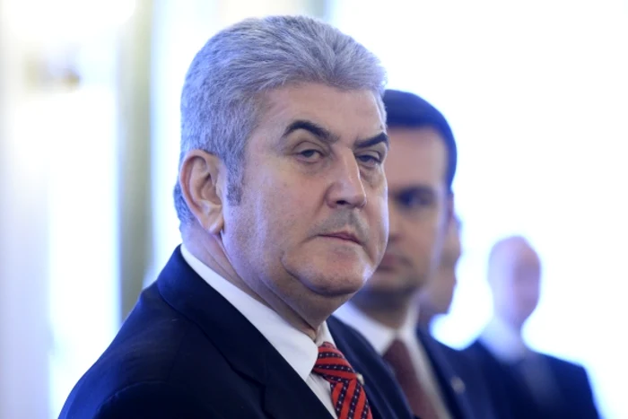 Mai mulți martori din Poliție susțin că vicepremierul pleacă de-acasă doar cu coloana oficialăFoto: Mediafax