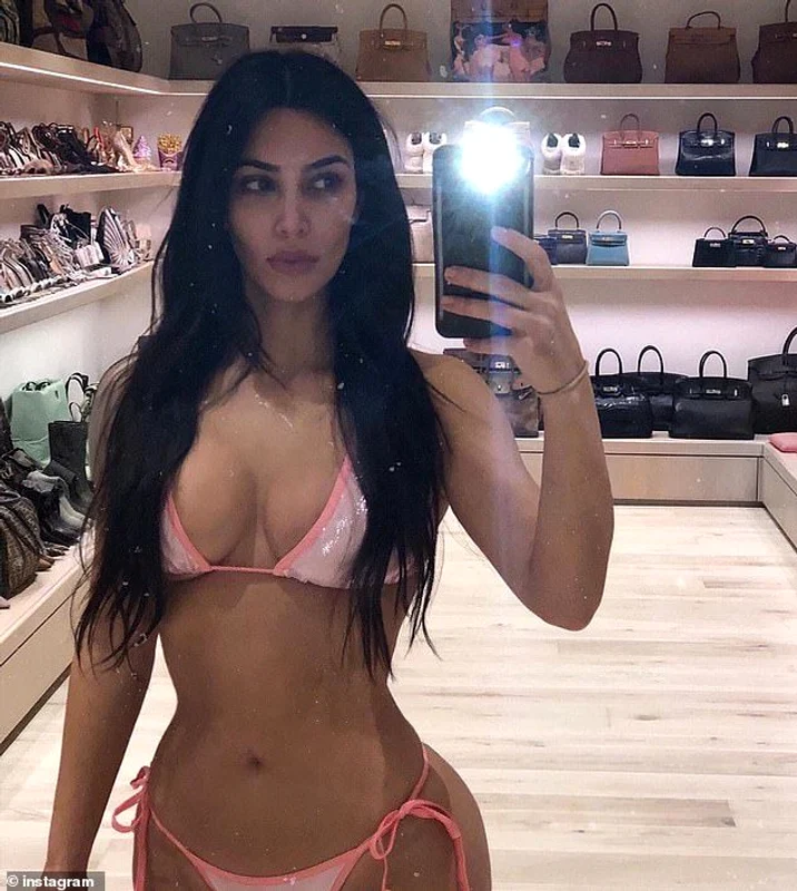 2 kim kardashian costum de baie jpg jpeg