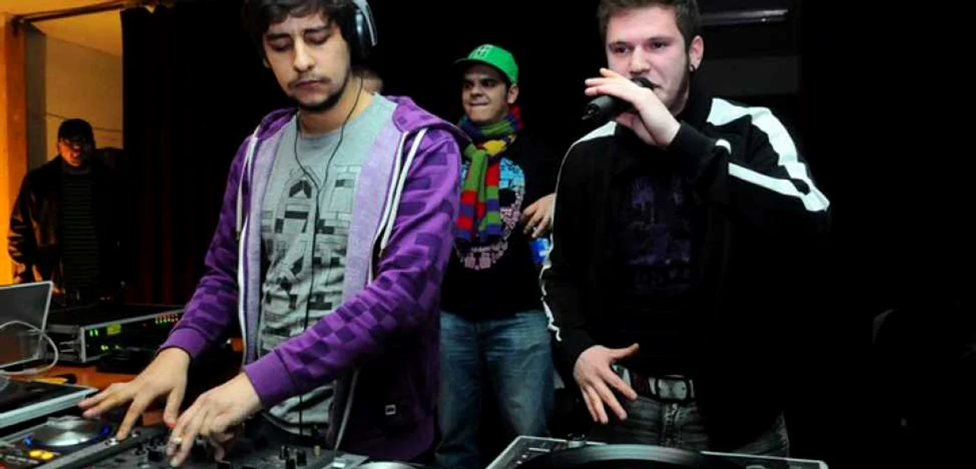 Horea Piper va mixa în Avi-Cola