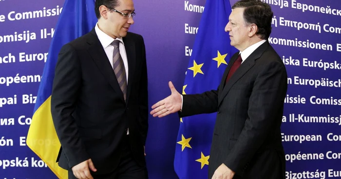 Premierul român Victor Ponta i-a asigurat pe liderii europeni că guvernul său respectă democraţia şi statul de drept.